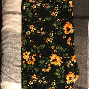 TC Floral LuLaRoe Leggings!